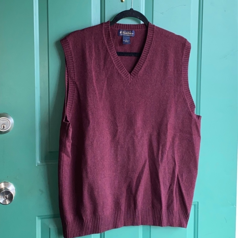 Brooks Brothers size large mens Scottish lambs wool sweater vest - Picture 2 of 4
